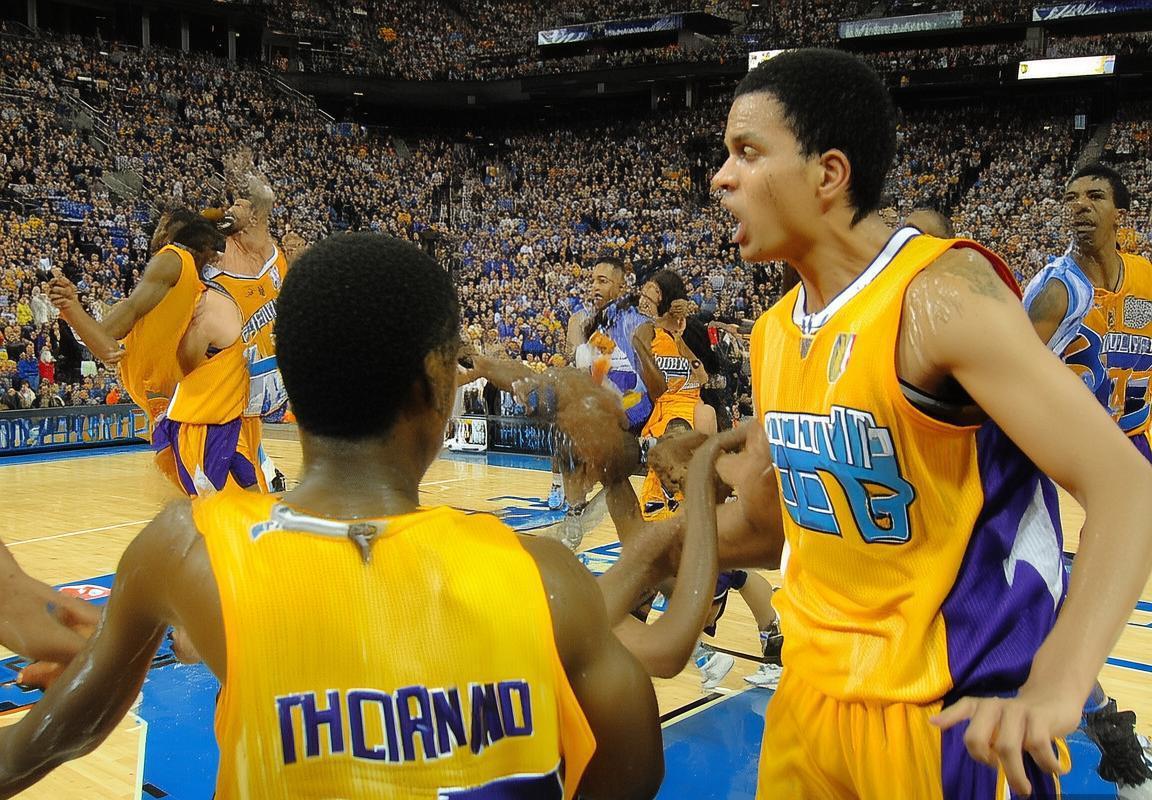 2009年NBA季后赛首轮：黄蜂对掘金经典对决回顾(图1)