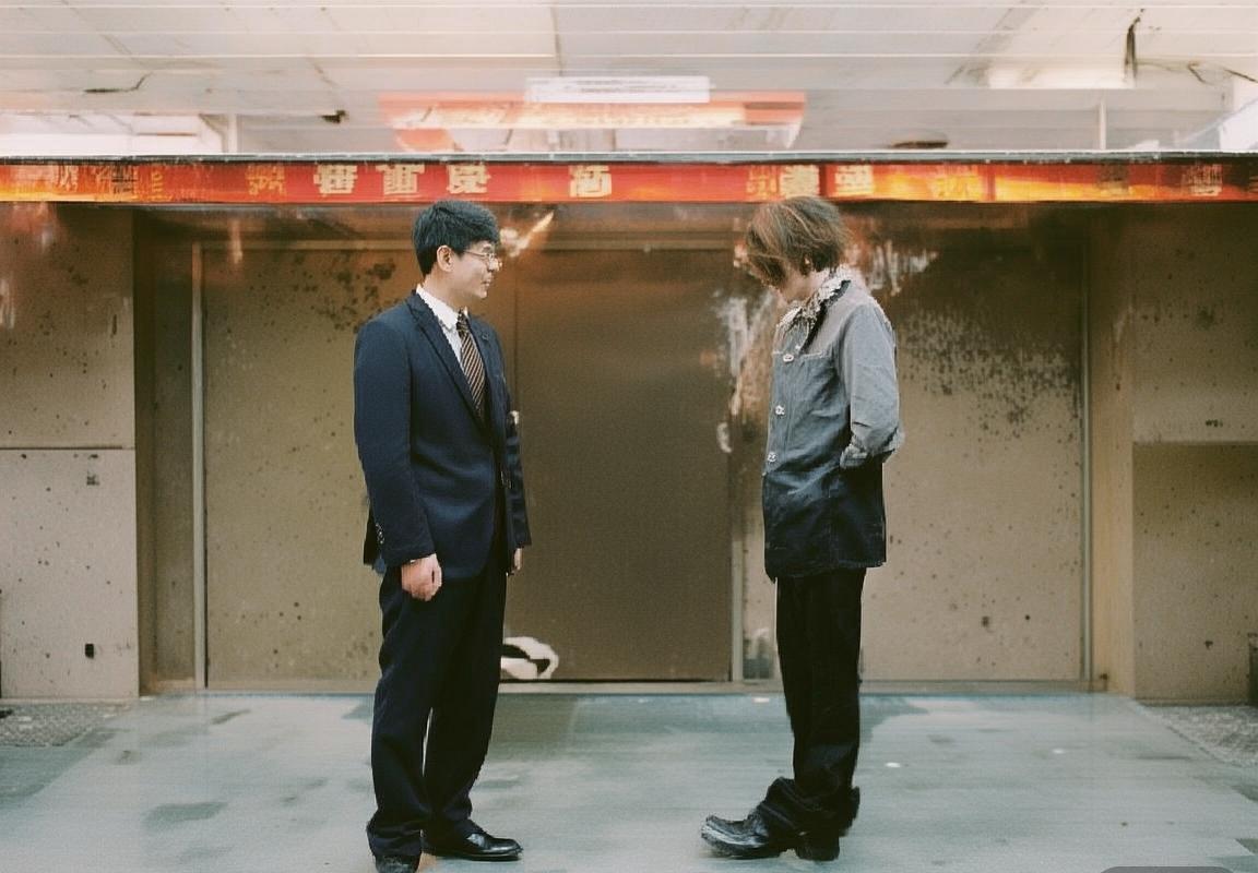 1999年曼联欧冠决赛逆转拜仁：三冠王传奇之夜(图2)